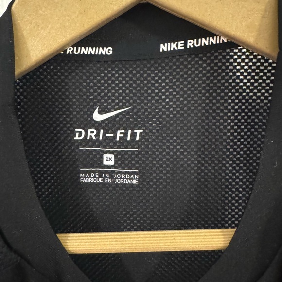 2xl Nike light weight workout tank top - Picture 2 of 3